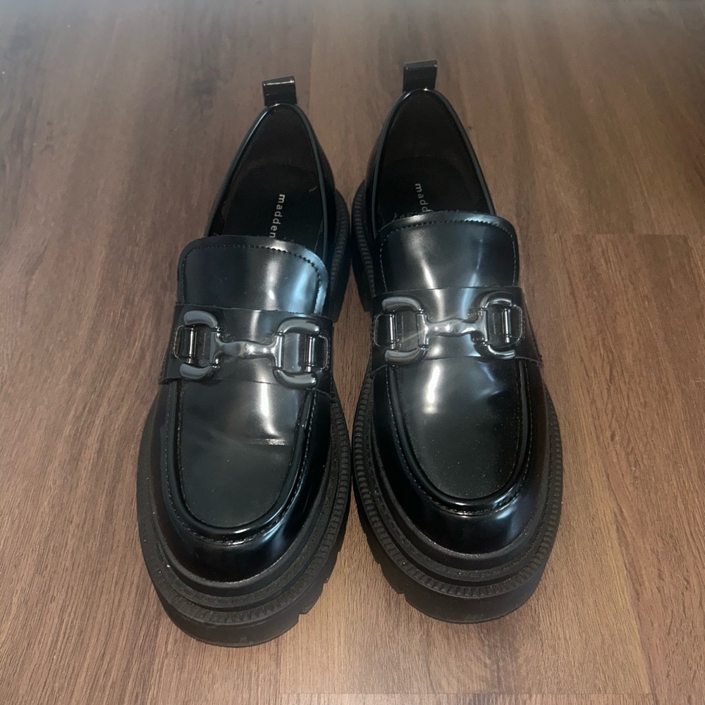 Madden girl Platform loafers